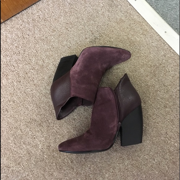 Crown Vintage ankle booties